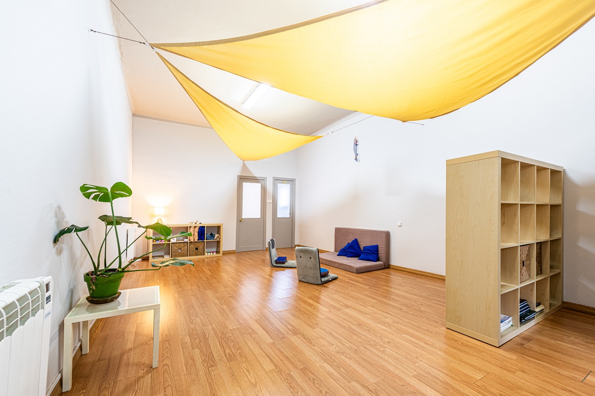 fotografia_sala_grande Fotografía de la sala grande del despacho